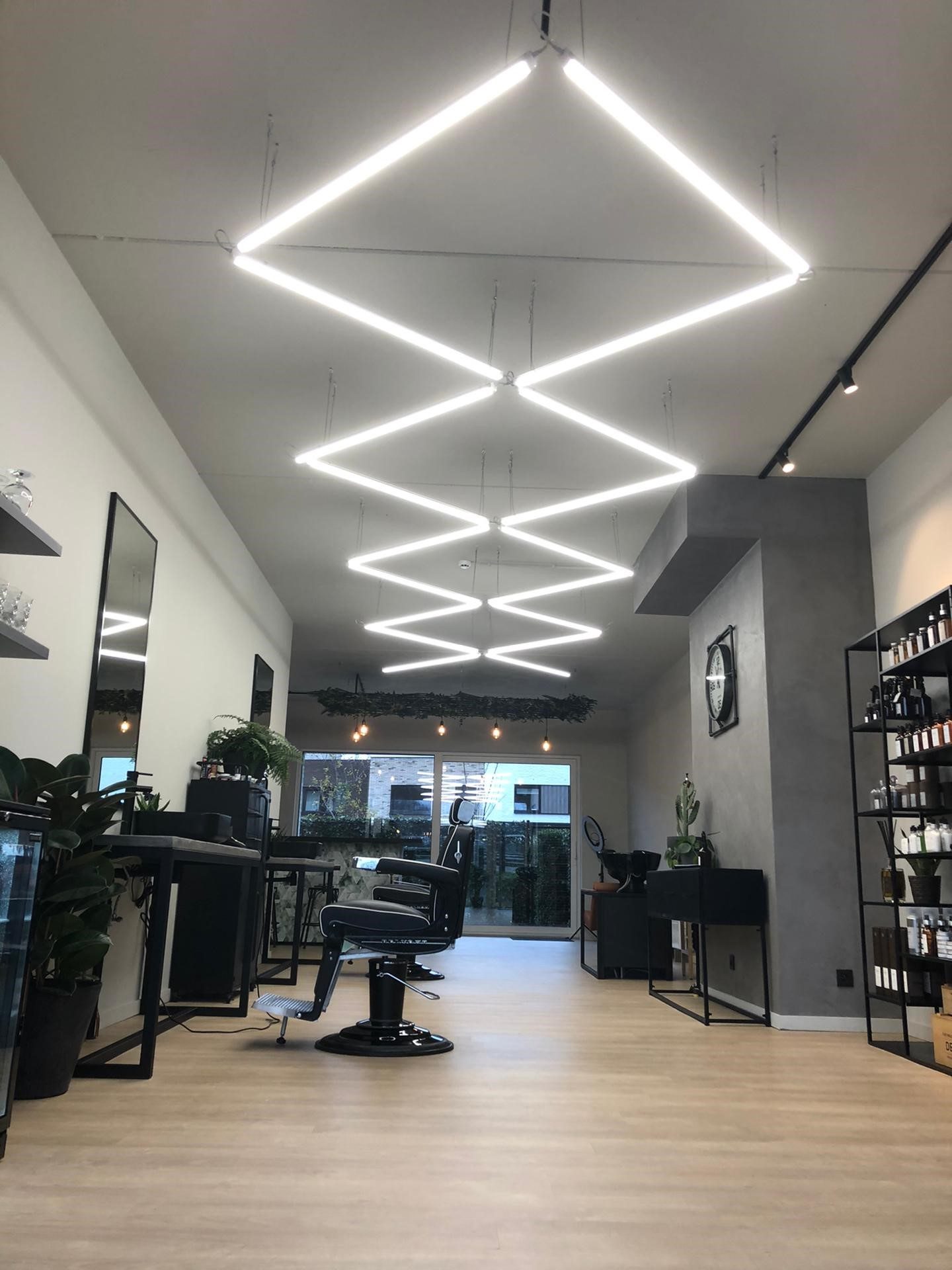 Led-TL-armaturen-kapper.jpg Led-TL-armaturen-kapper.jpg